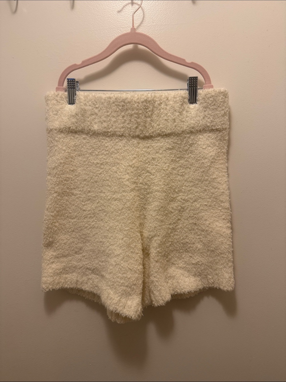 SKIMS Cream High-Waist Lounge Shorts Size S/M